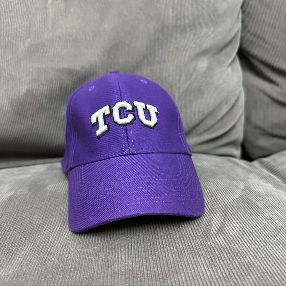 Nike Team TCU Texas Christian Horned Frogs One Size Fitted Hat Back Swoosh